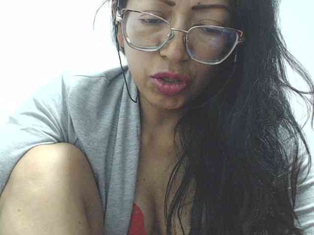 KATYY-HOTTT webcam
