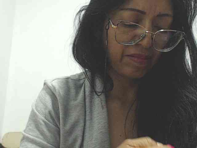 KATYY-HOTTT webcam