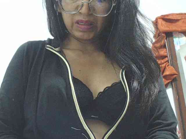 KATYY-HOTTT webcam