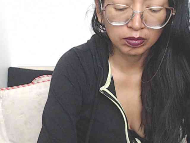 KATYY-HOTTT webcam