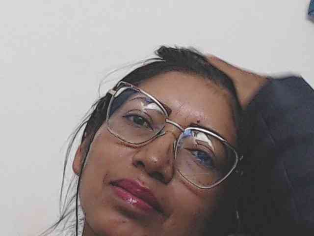 KATYY-HOTTT webcam