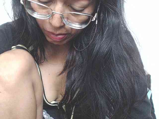 KATYY-HOTTT webcam