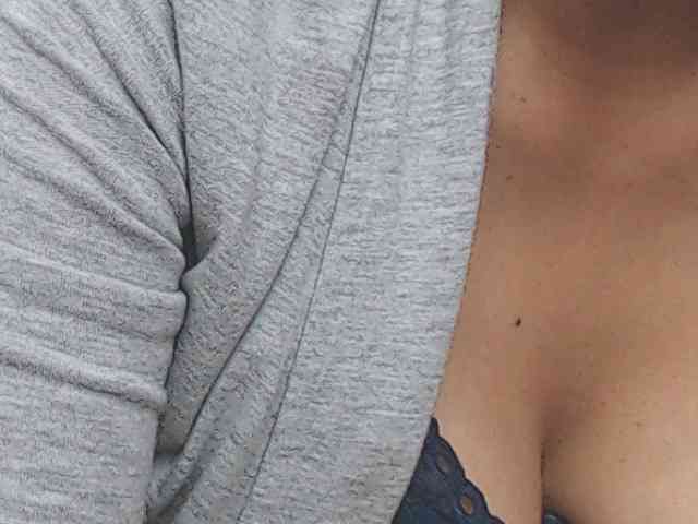 KATYY-HOTTT webcam