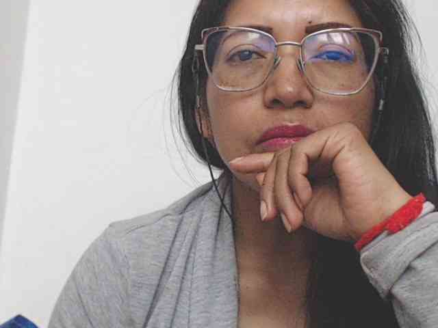 KATYY-HOTTT webcam
