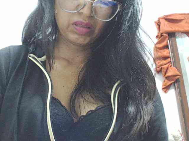 KATYY-HOTTT webcam