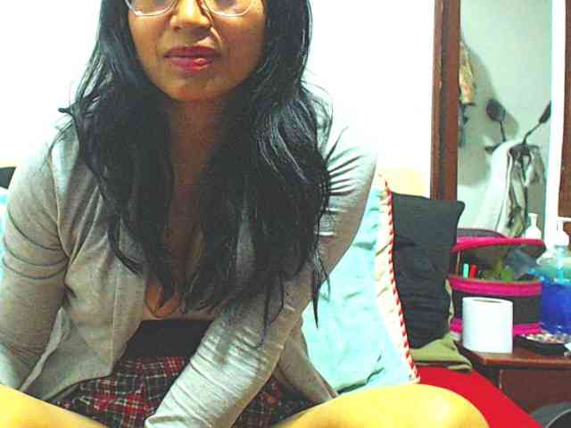 KATYY-HOTTT webcam