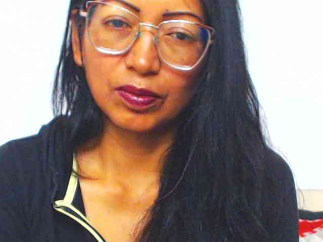 HOTTTSKIN Live Webcam on BongaCams