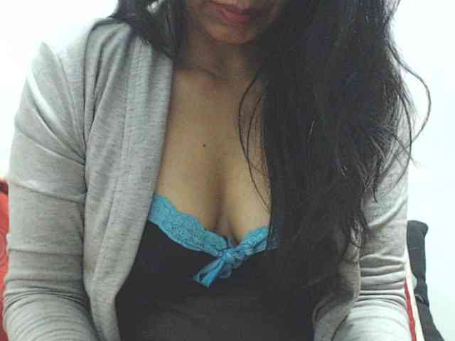 KATYY-HOTTT webcam