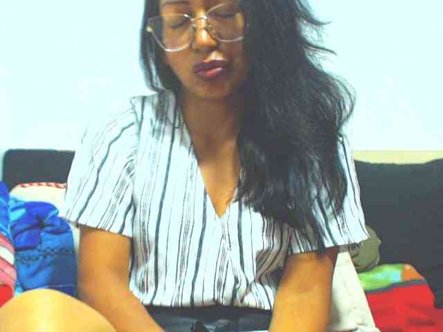 KATYY-HOTTT webcam