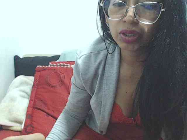 KATYY-HOTTT webcam