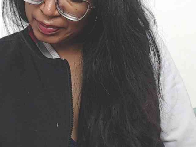 KATYY-HOTTT webcam