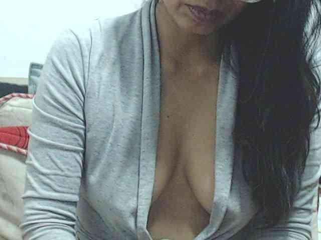 KATYY-HOTTT webcam