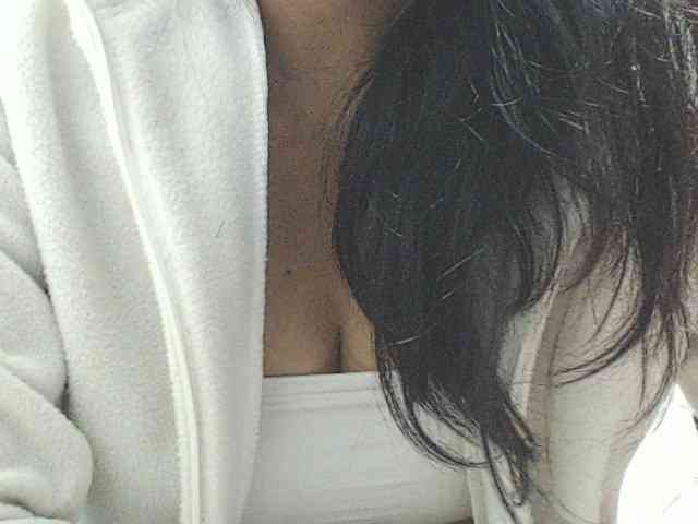 KATYY-HOTTT webcam