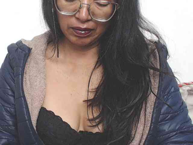 KATYY-HOTTT webcam