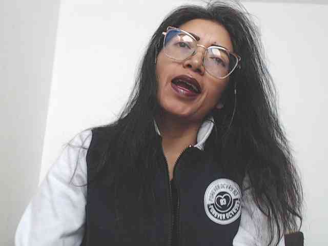 KATYY-HOTTT webcam