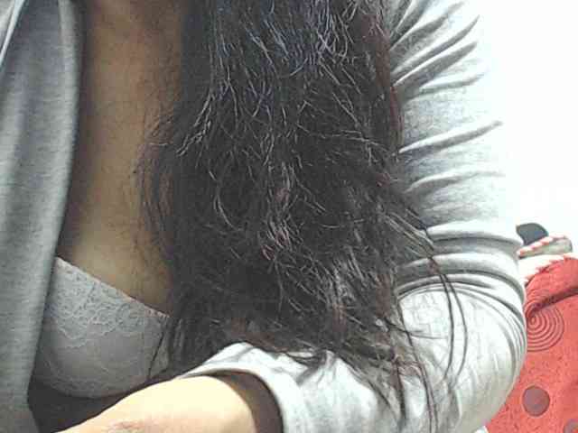KATYY-HOTTT webcam