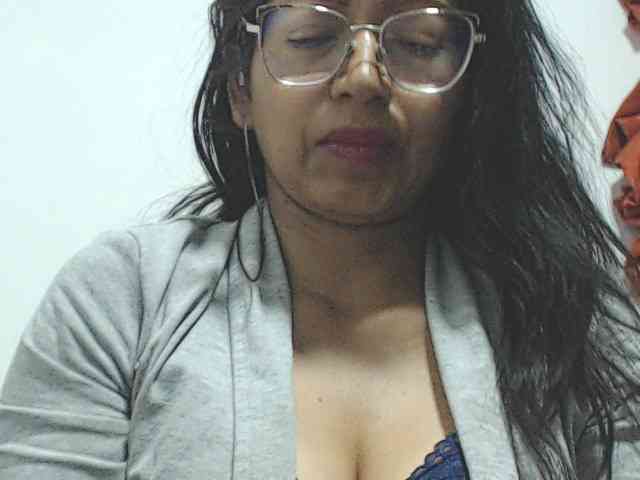 KATYY-HOTTT webcam