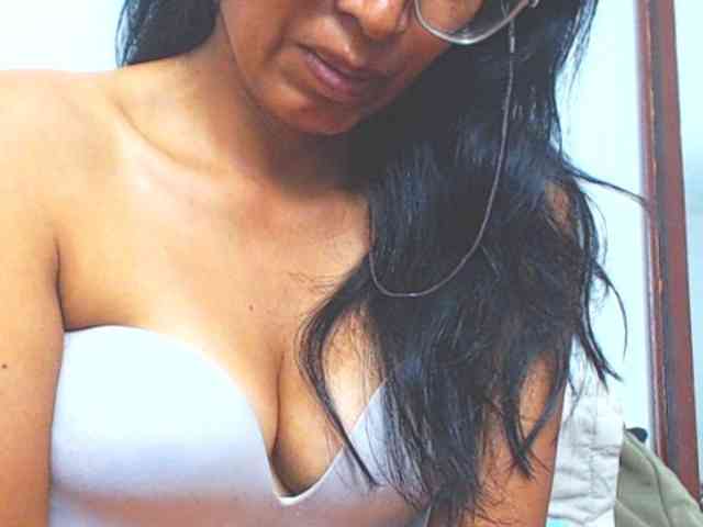 KATYY-HOTTT webcam