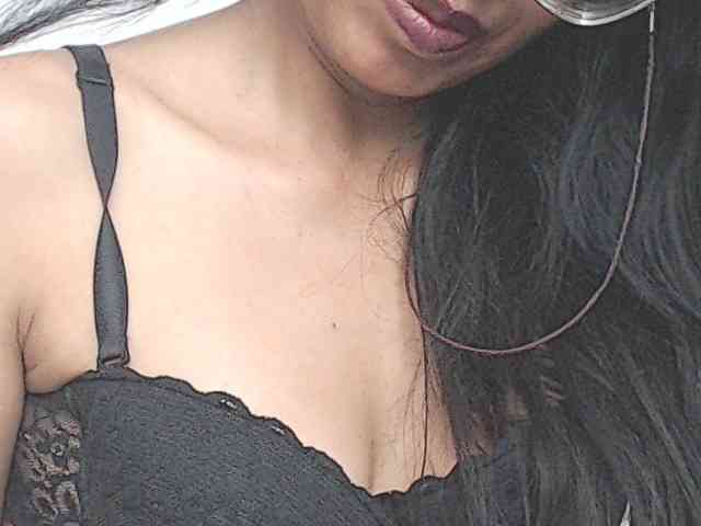 KATYY-HOTTT webcam