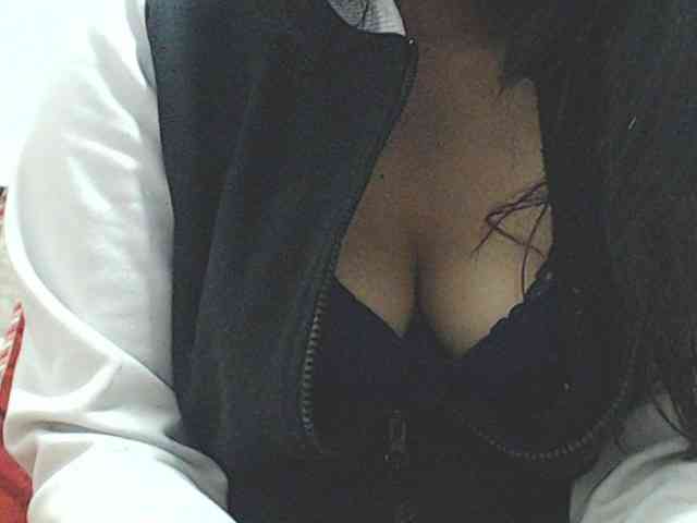 KATYY-HOTTT webcam