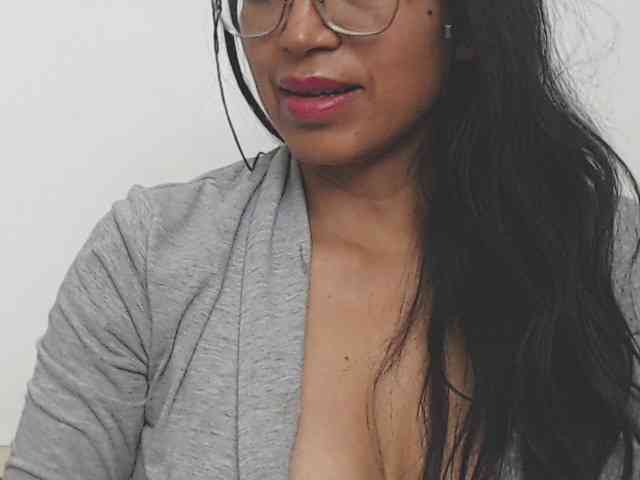KATYY-HOTTT webcam
