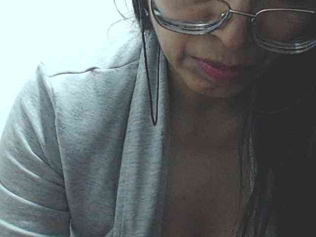 KATYY-HOTTT webcam