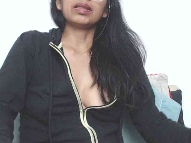 KATYY-HOTTT webcam