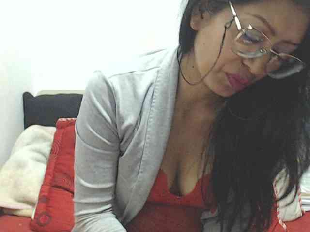 KATYY-HOTTT webcam