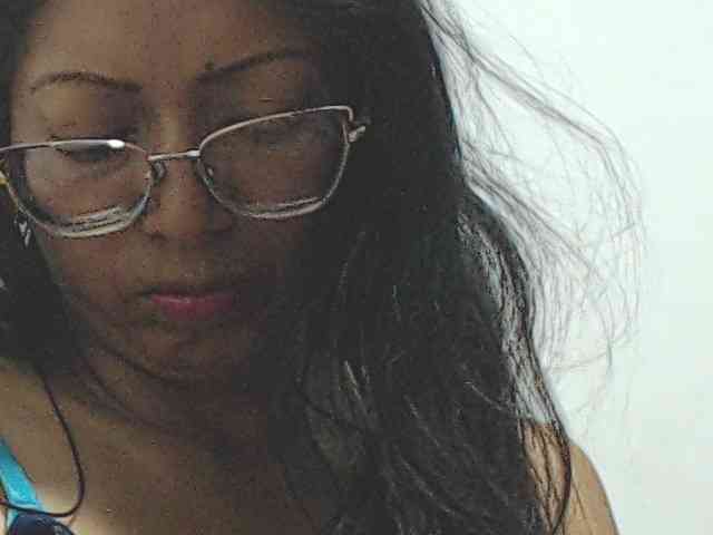 KATYY-HOTTT webcam