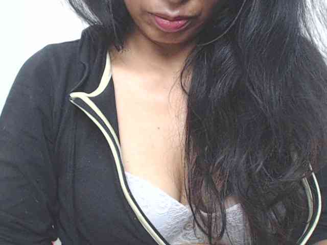 KATYY-HOTTT webcam