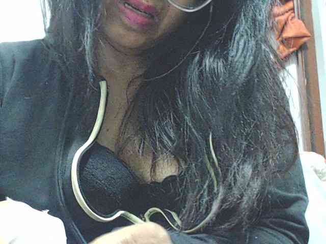 KATYY-HOTTT webcam