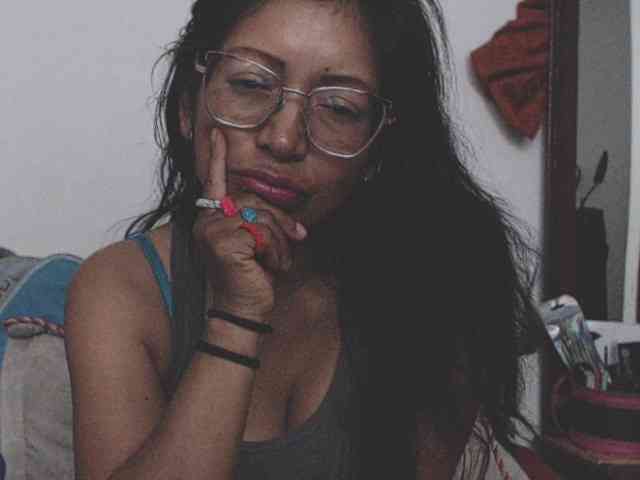 KATYY-HOTTT webcam