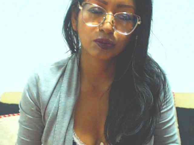 KATYY-HOTTT webcam