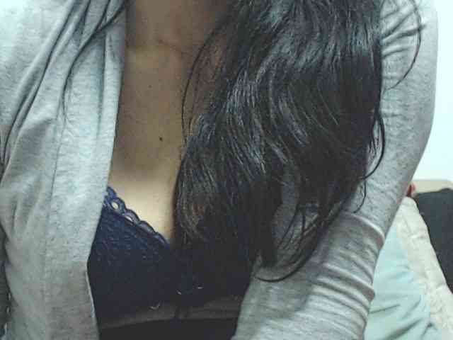 KATYY-HOTTT webcam