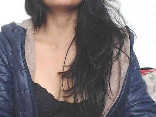 KATYY-HOTTT webcam