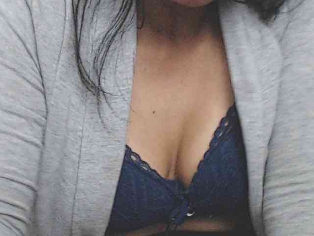 KATYY-HOTTT webcam