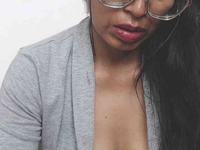 KATYY-HOTTT webcam