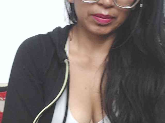 KATYY-HOTTT webcam