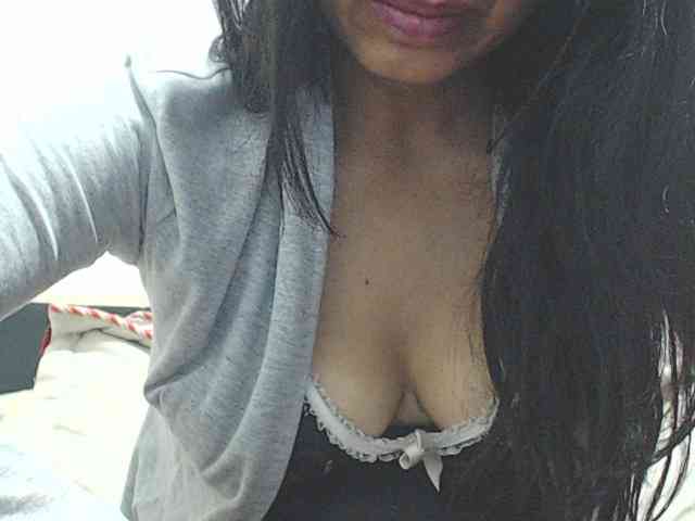 KATYY-HOTTT webcam