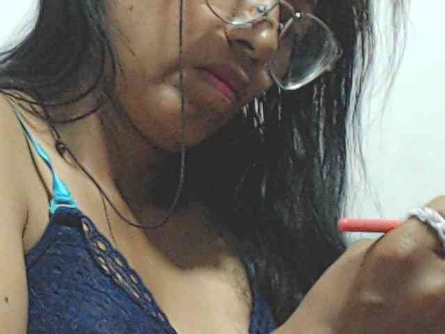 KATYY-HOTTT webcam