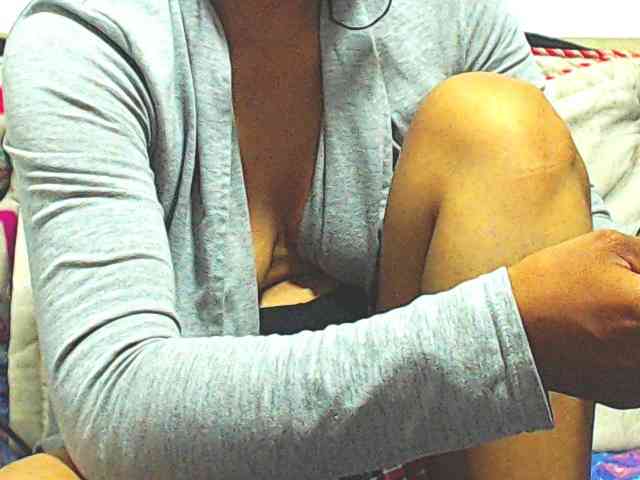 KATYY-HOTTT webcam