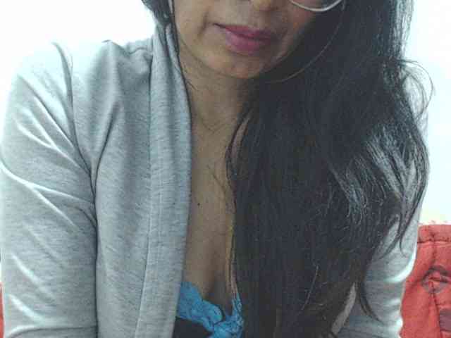 KATYY-HOTTT webcam