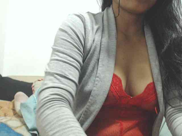 katyy-hottt's live room