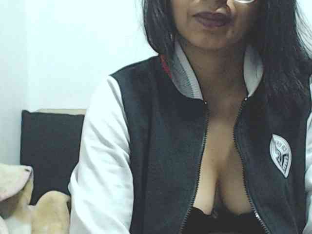 KATYY-HOTTT webcam