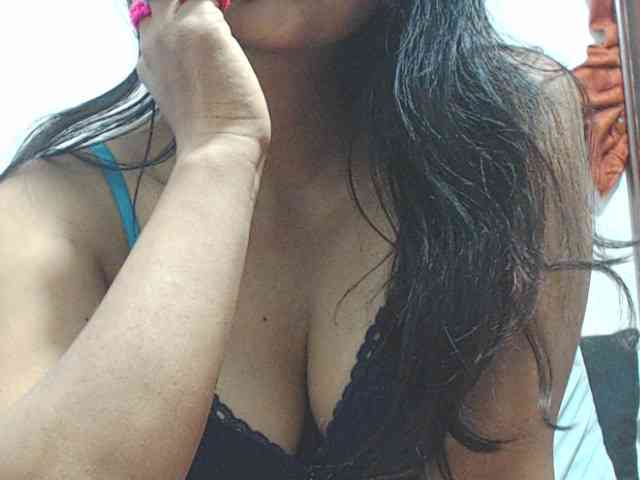 KATYY-HOTTT webcam