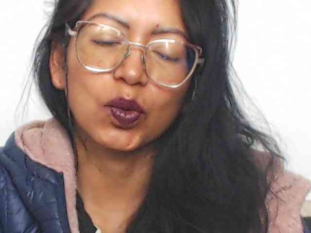 KATYY-HOTTT webcam