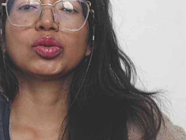 KATYY-HOTTT webcam