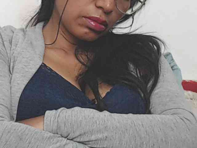 KATYY-HOTTT webcam