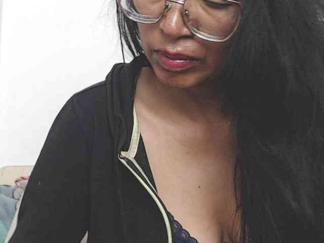 KATYY-HOTTT webcam