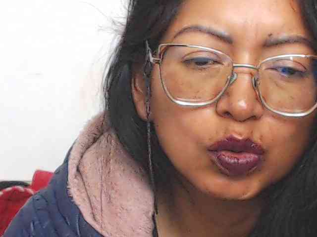 KATYY-HOTTT webcam